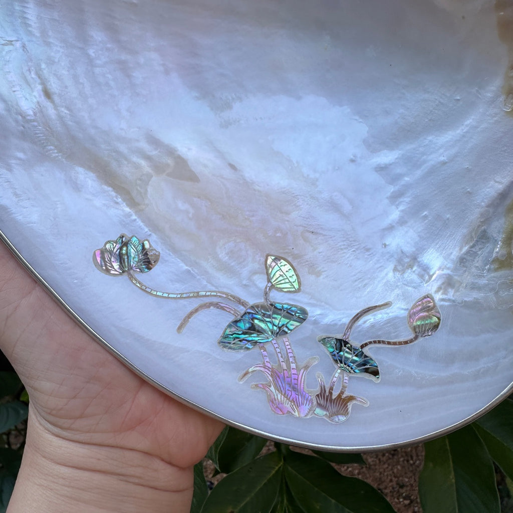 Handmade Natural Big Pearl Shell Plate with Inlay