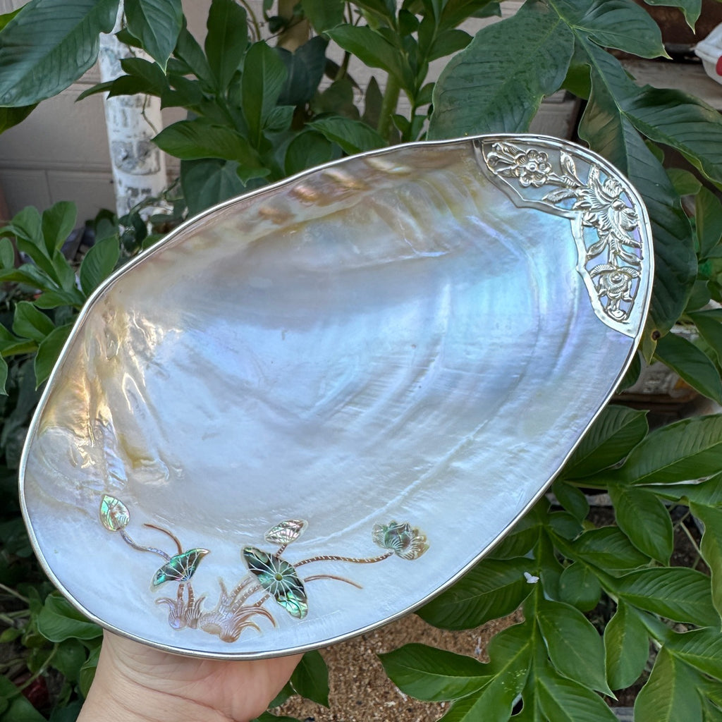 Handmade Natural Big Pearl Shell Plate with Inlay